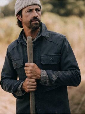 Taylor Stitch Shop Shirt in Navy